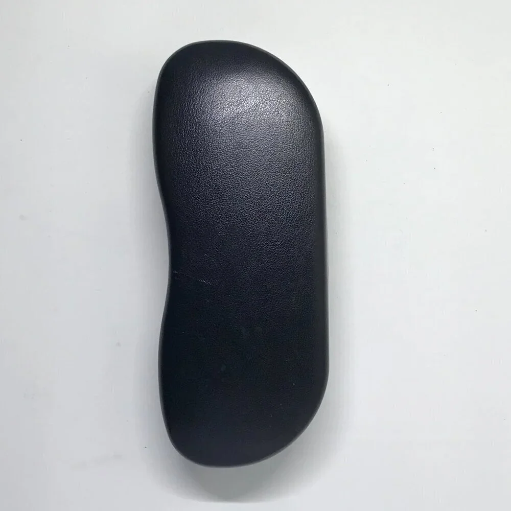 Ray-Ban sunglass case - Picture 2 of 8